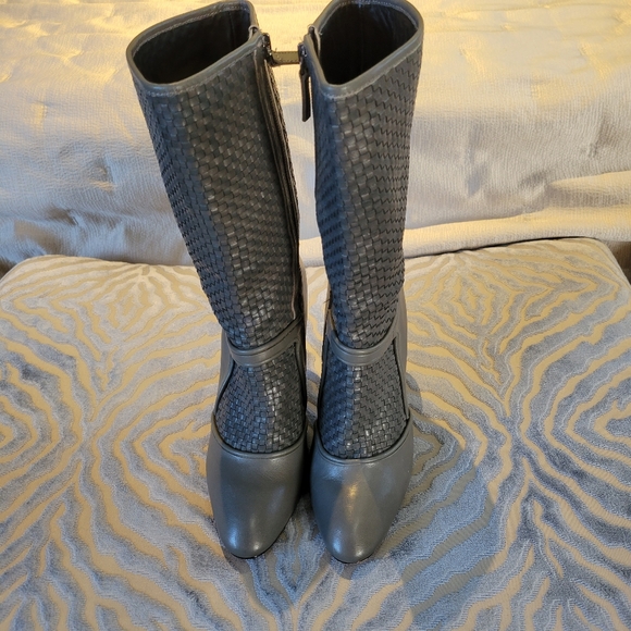 Grey stiletto boot - Picture 2 of 3